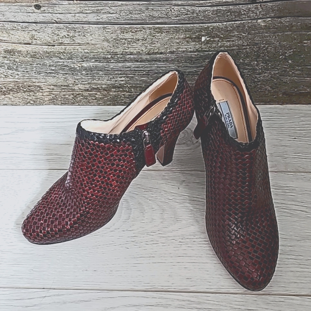 NEW!! Prada Madras edition, leather booties size 37